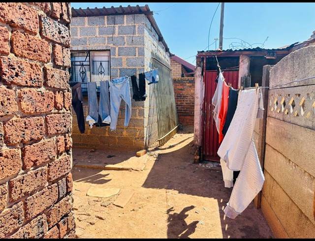 0 BEDROOM HOUSE FOR SALE IN ECALENI